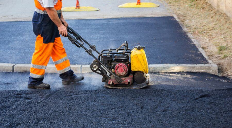Professional gutter cleaning in Ceresco, NE